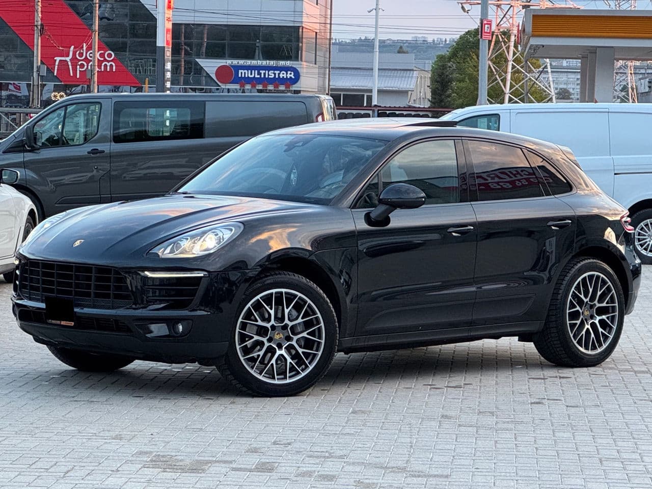 2018 Porsche Macan — Miniatură 2