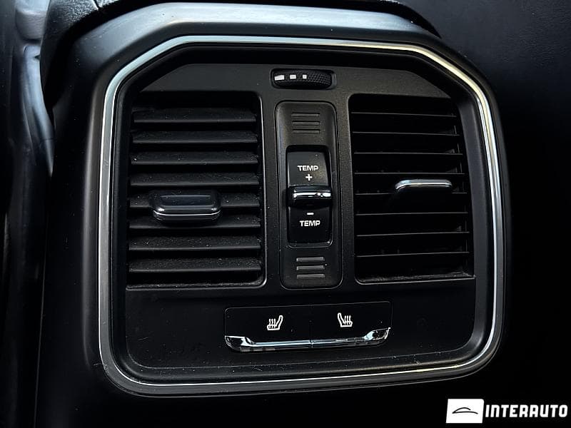 2018 Porsche Macan — Miniatură 24
