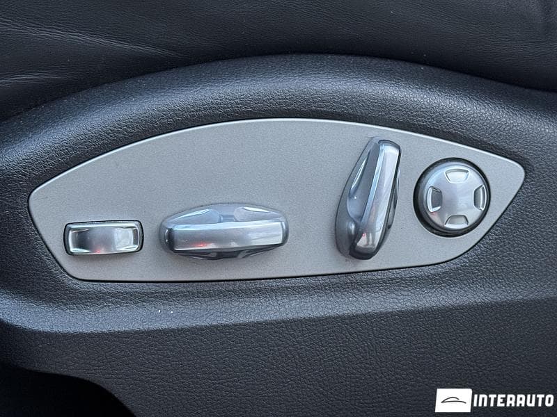 2018 Porsche Macan — Miniatură 23