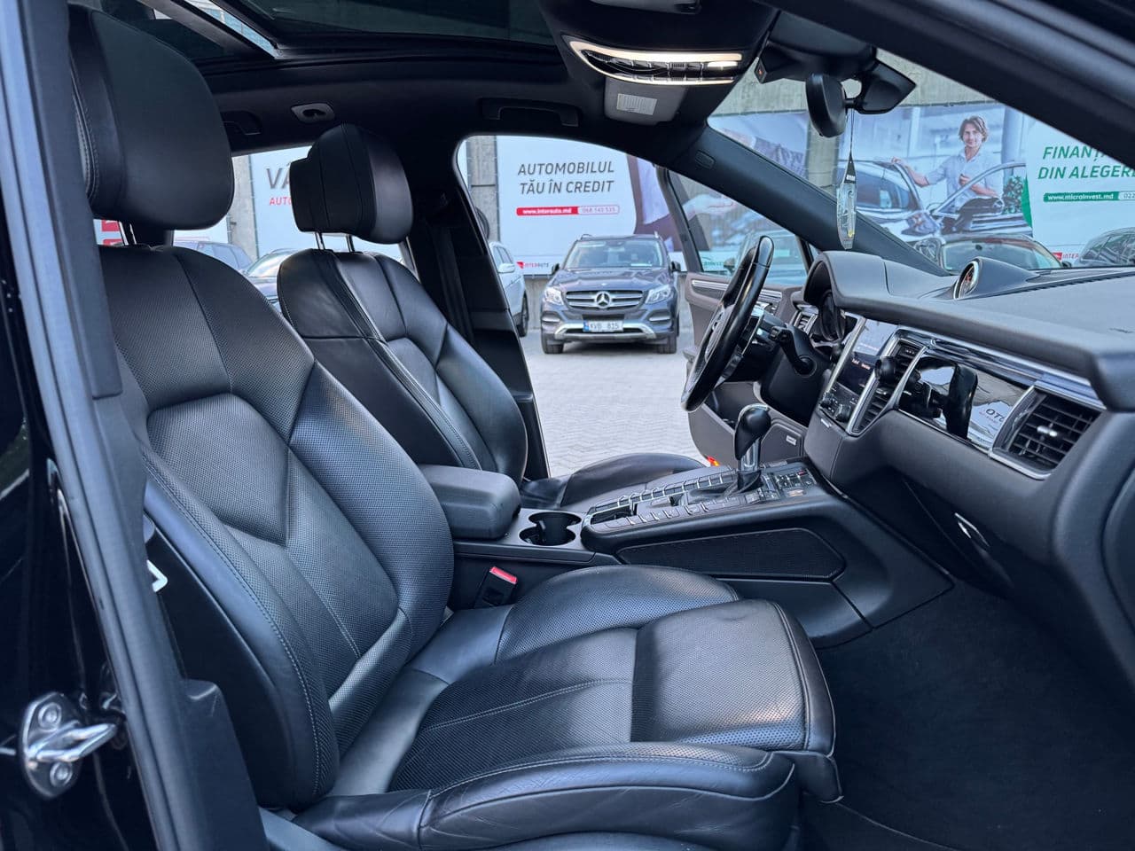 2018 Porsche Macan — Miniatură 16
