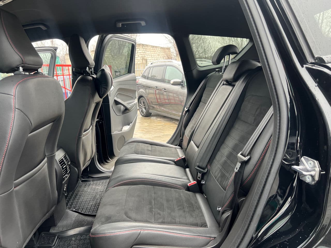 2018 Ford Kuga — Miniatură 16