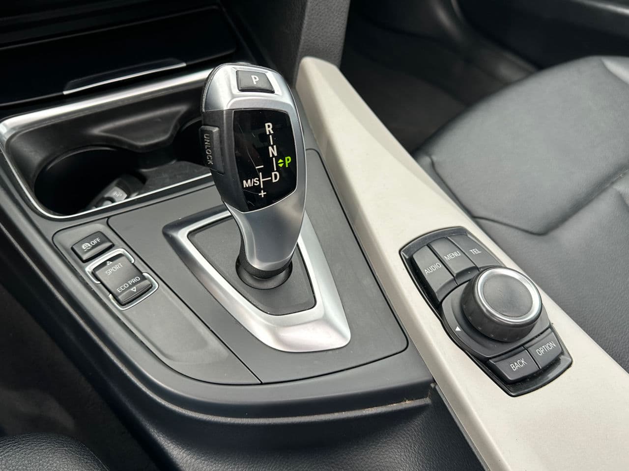 BMW 320 2015 — Миниатюра 12