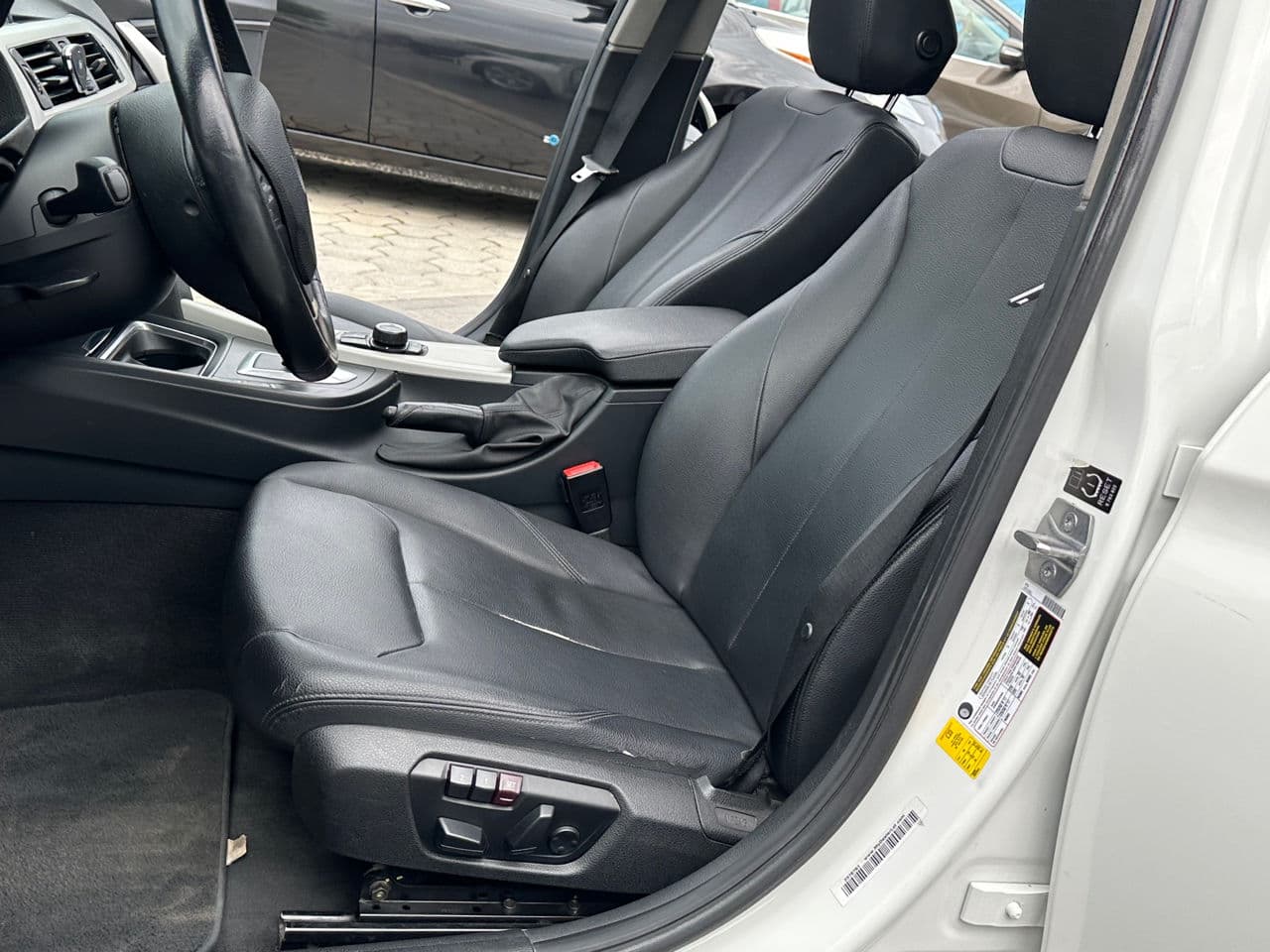 BMW 320 2015 — Миниатюра 6