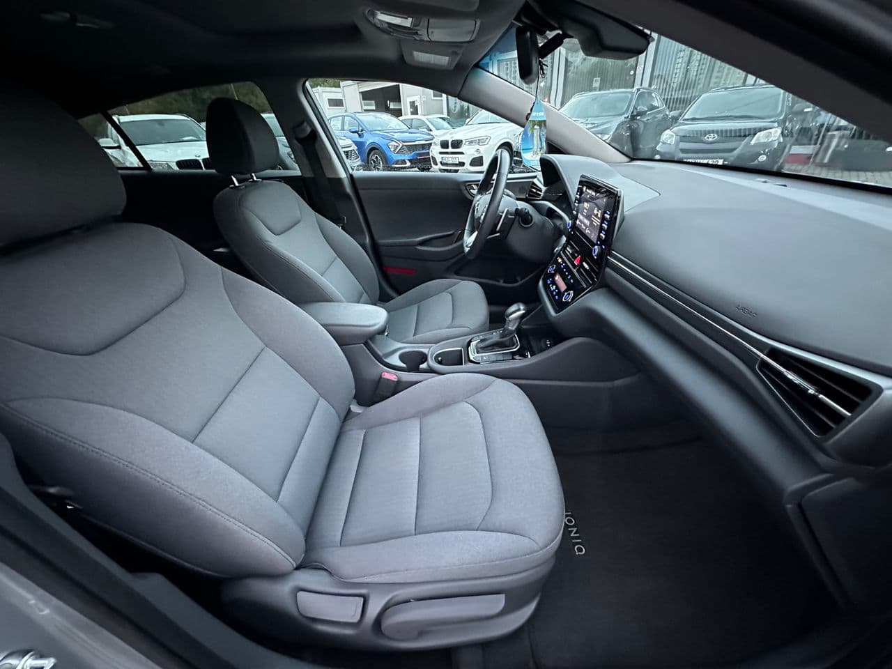 2021 Hyundai Ioniq — Miniatură 20