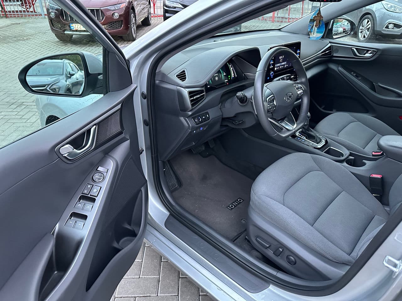 2021 Hyundai Ioniq — Miniatură 7