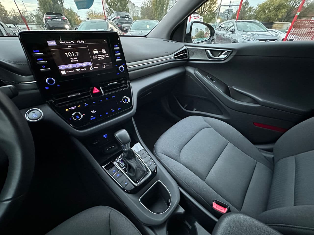 2021 Hyundai Ioniq — Miniatură 18