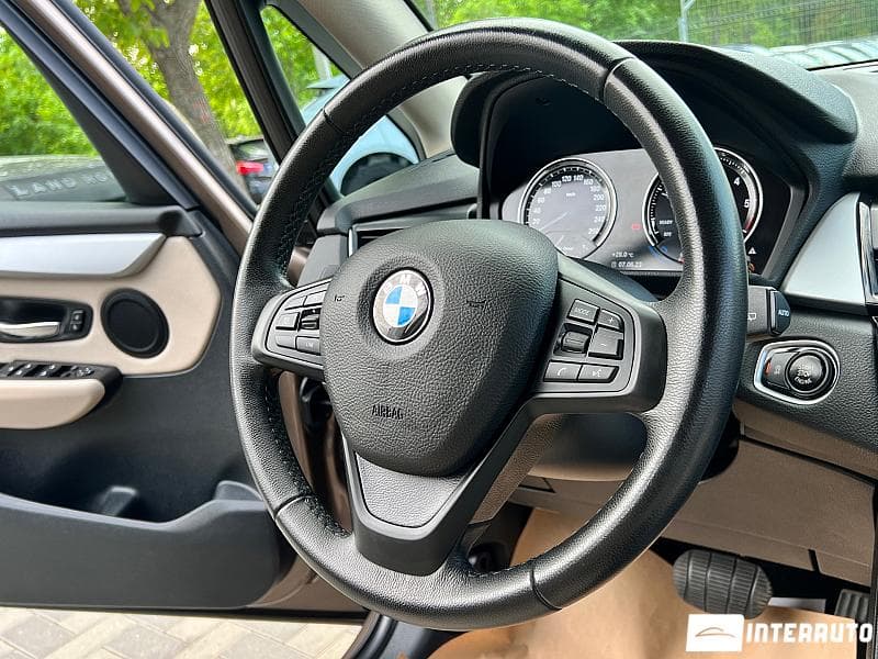2020 BMW 216d — Miniatură 10