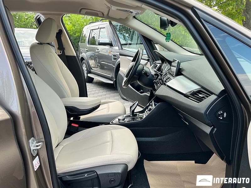 2020 BMW 216d — Miniatură 6
