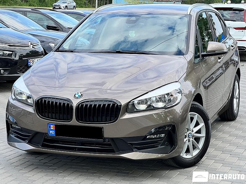 2020 BMW 216d — Miniatură 2