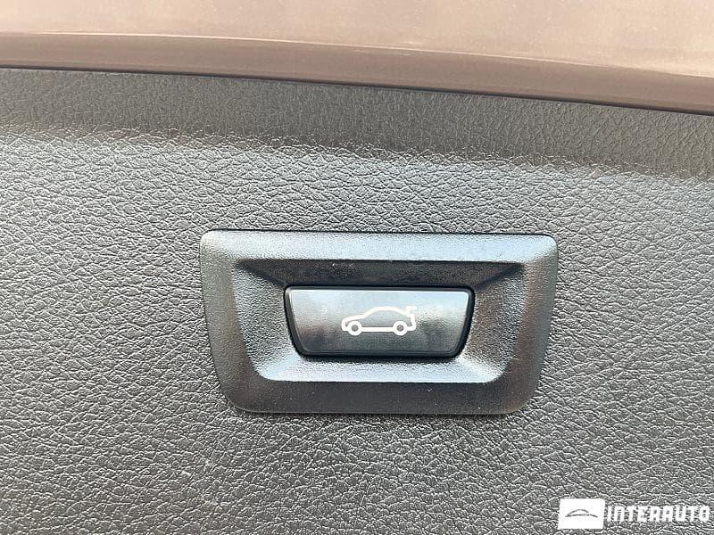 2020 BMW 216d — Miniatură 20