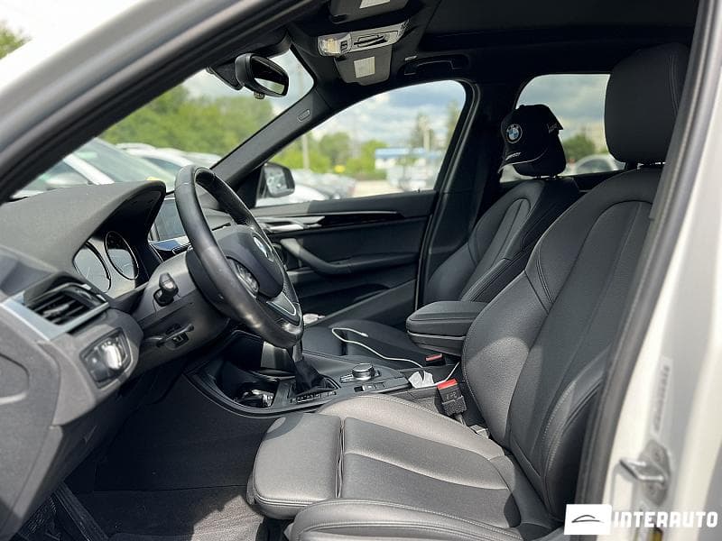 BMW X1 2.5i 2018 — Миниатюра 8
