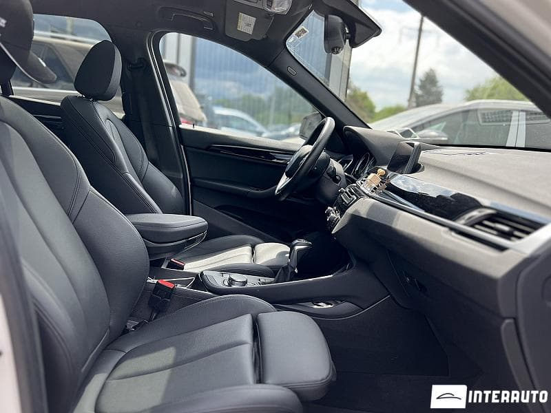 BMW X1 2.5i 2018 — Миниатюра 16