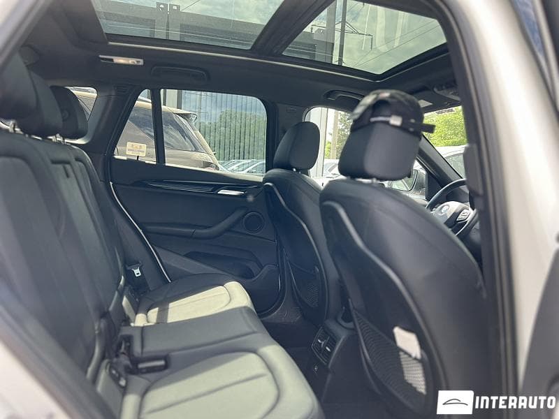 BMW X1 2.5i 2018 — Миниатюра 21
