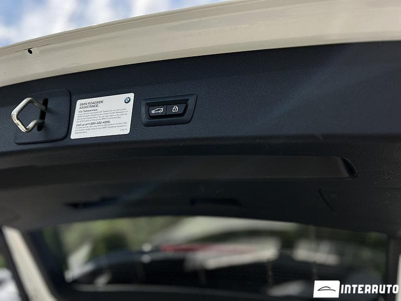 BMW X1 2.5i 2018 — Миниатюра 25