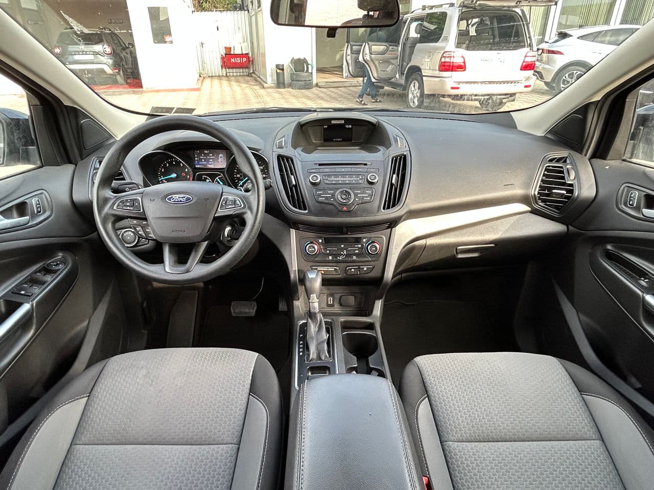 2017 Ford Escape — Miniatură 8