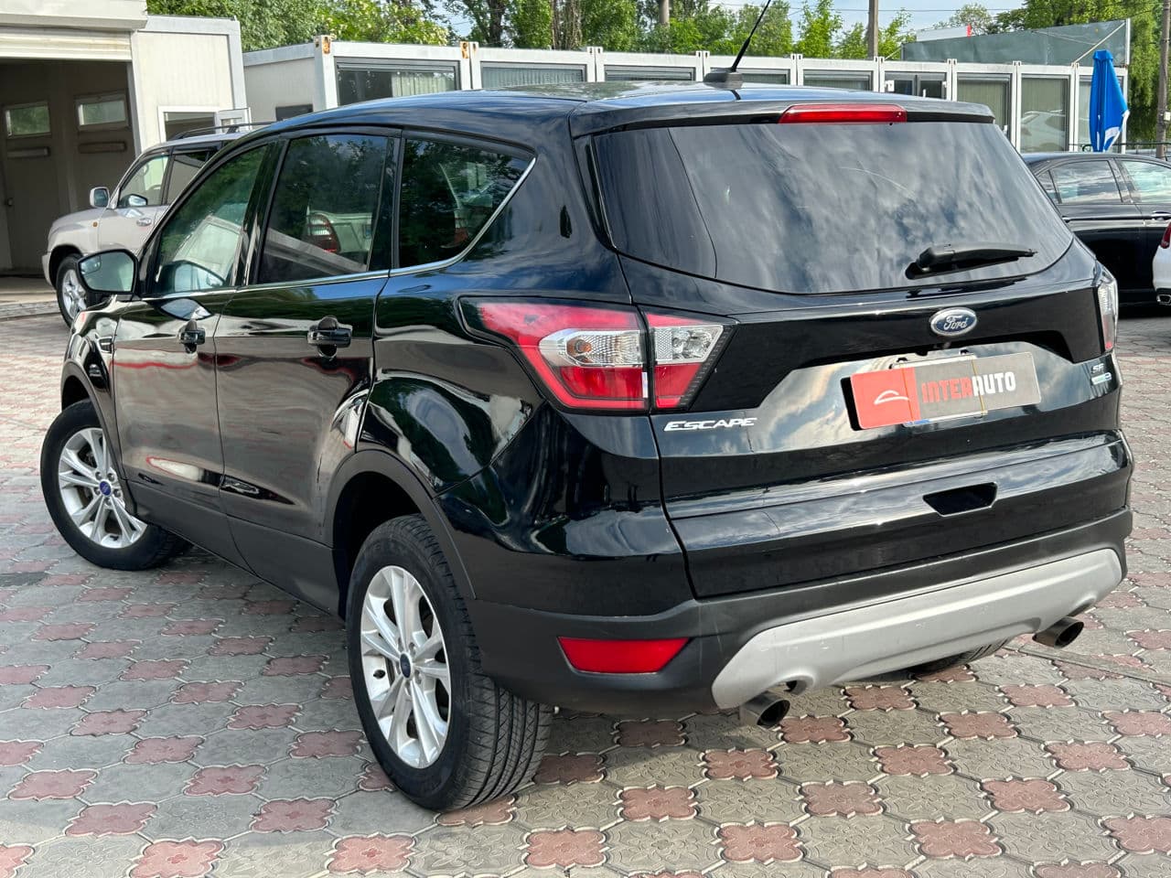 2017 Ford Escape — Miniatură 3
