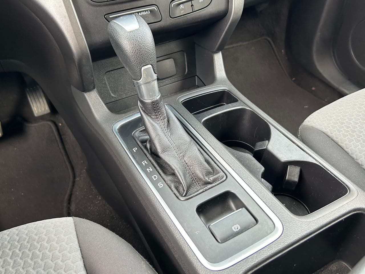 2017 Ford Escape — Miniatură 13