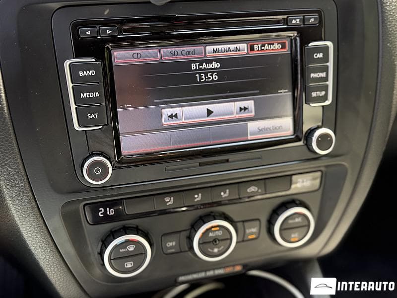 2013 Volkswagen Jetta — Miniatură 12