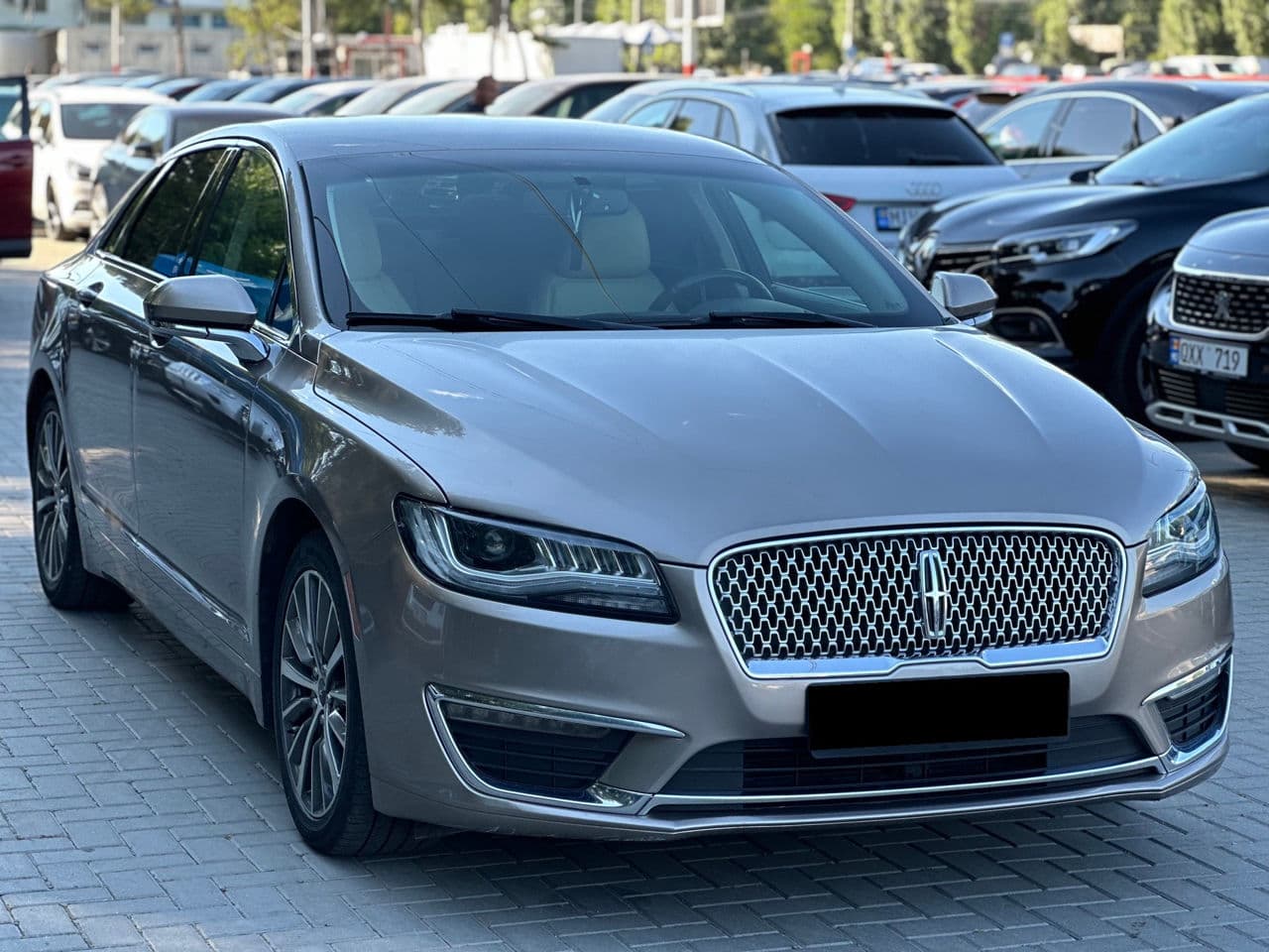 2018 Lincoln MKZ — Miniatură 3