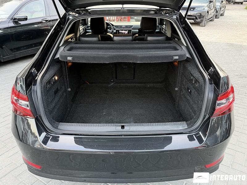 2018 Skoda Superb — Miniatură 17