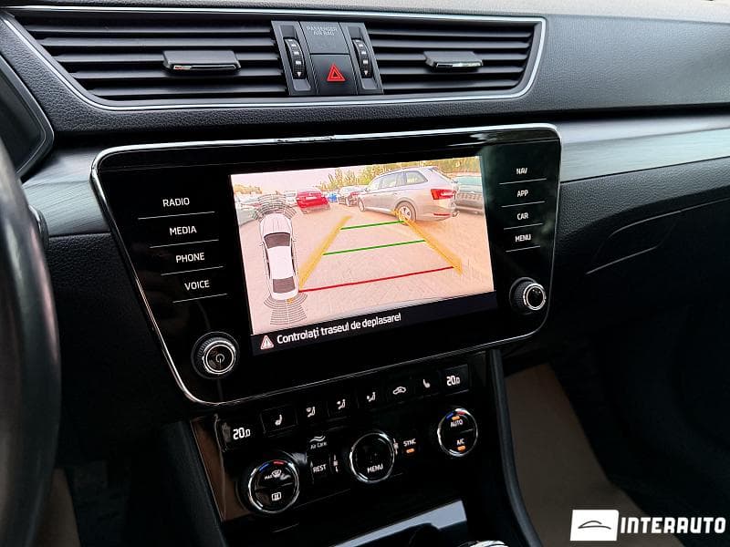 2018 Skoda Superb — Miniatură 10