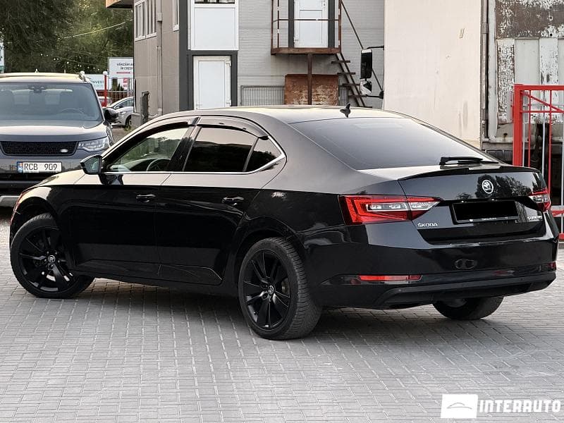 2018 Skoda Superb — Miniatură 2