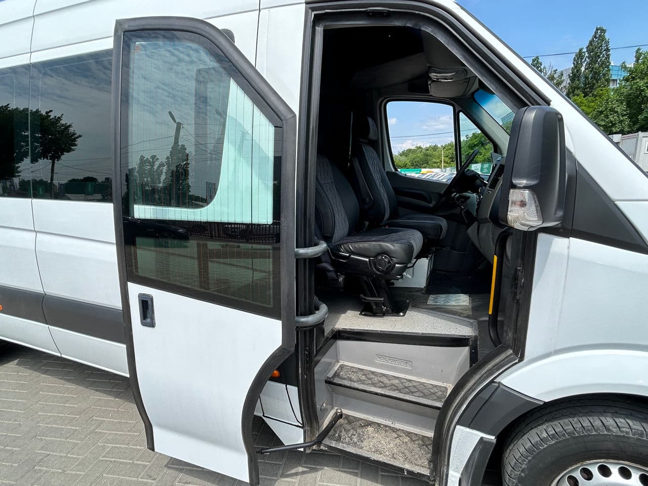 Volkswagen Crafter 2012 — Миниатюра 16