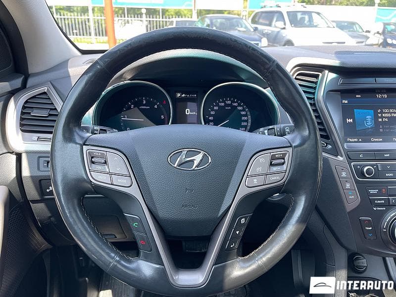 2017 Hyundai Grand Santa Fe — Miniatură 8