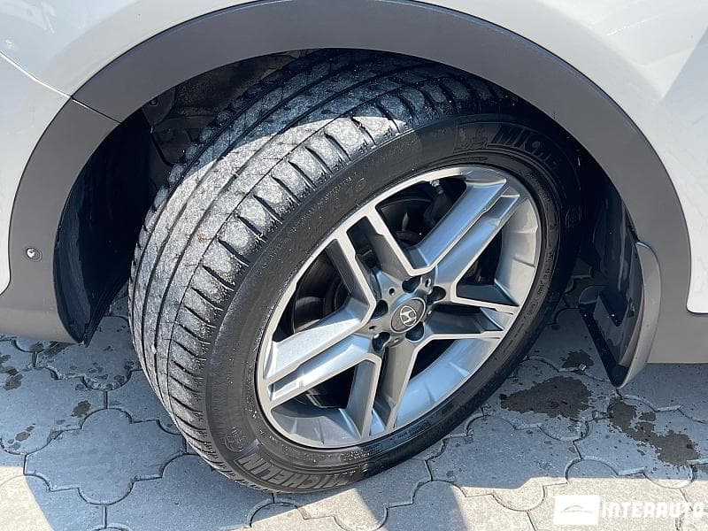 2017 Hyundai Grand Santa Fe — Miniatură 27