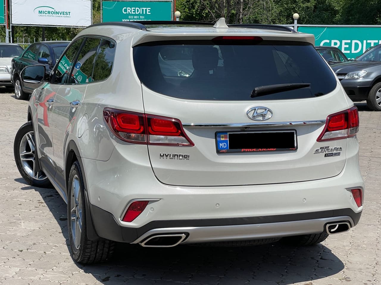 2017 Hyundai Grand Santa Fe — Miniatură 3