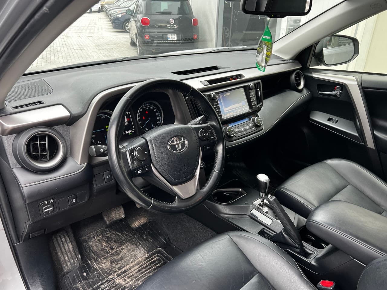2017 Toyota Rav-4 — Miniatură 8