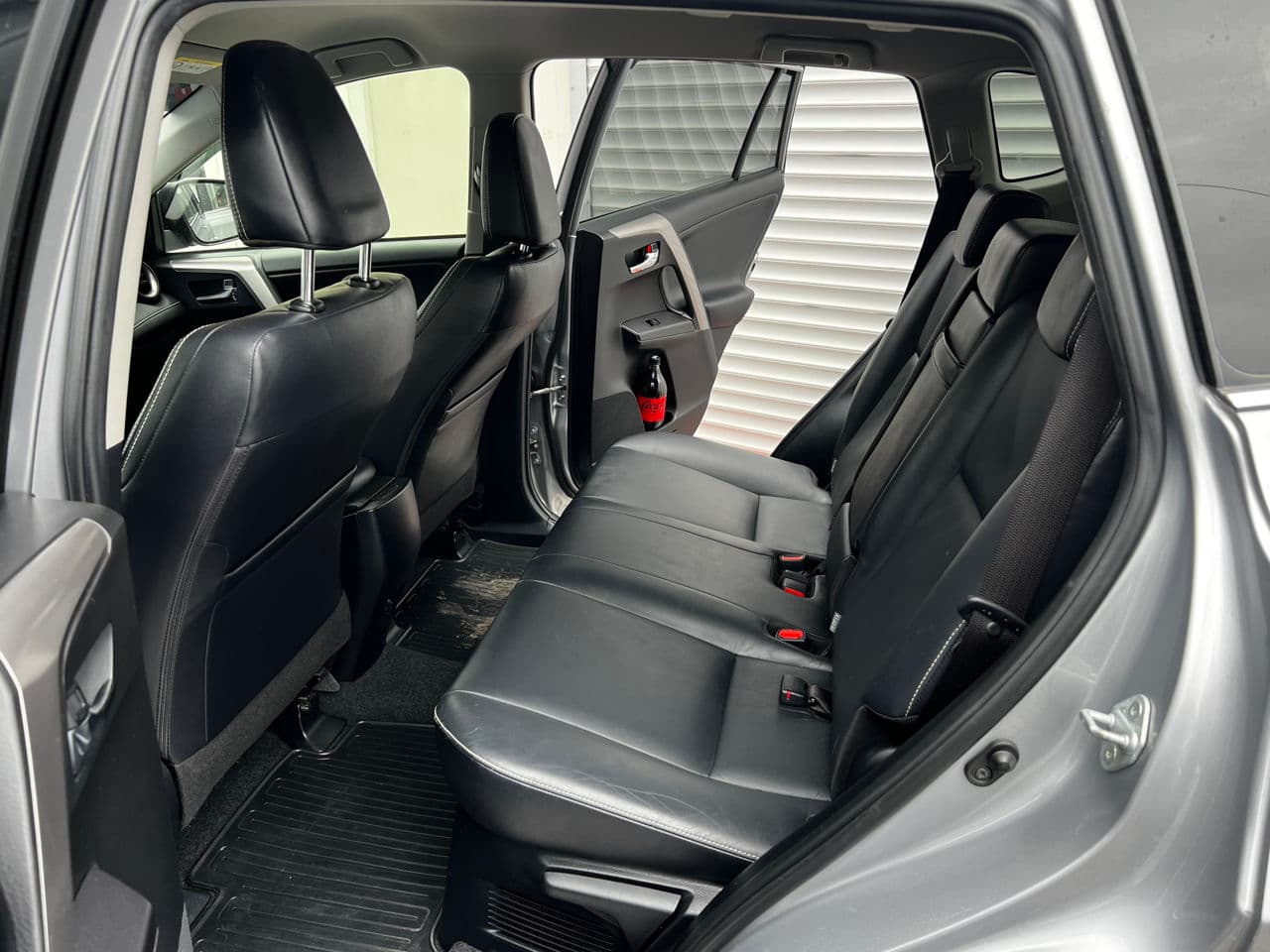 2017 Toyota Rav-4 — Miniatură 16
