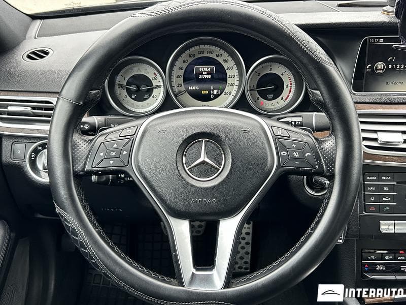 2015 Mercedes E 200 — Miniatură 10