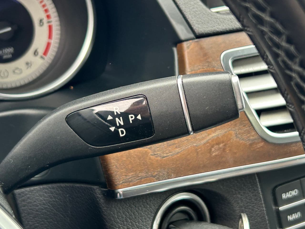 2015 Mercedes E 200 — Miniatură 12