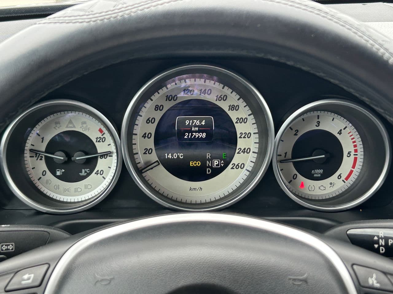 2015 Mercedes E 200 — Miniatură 13