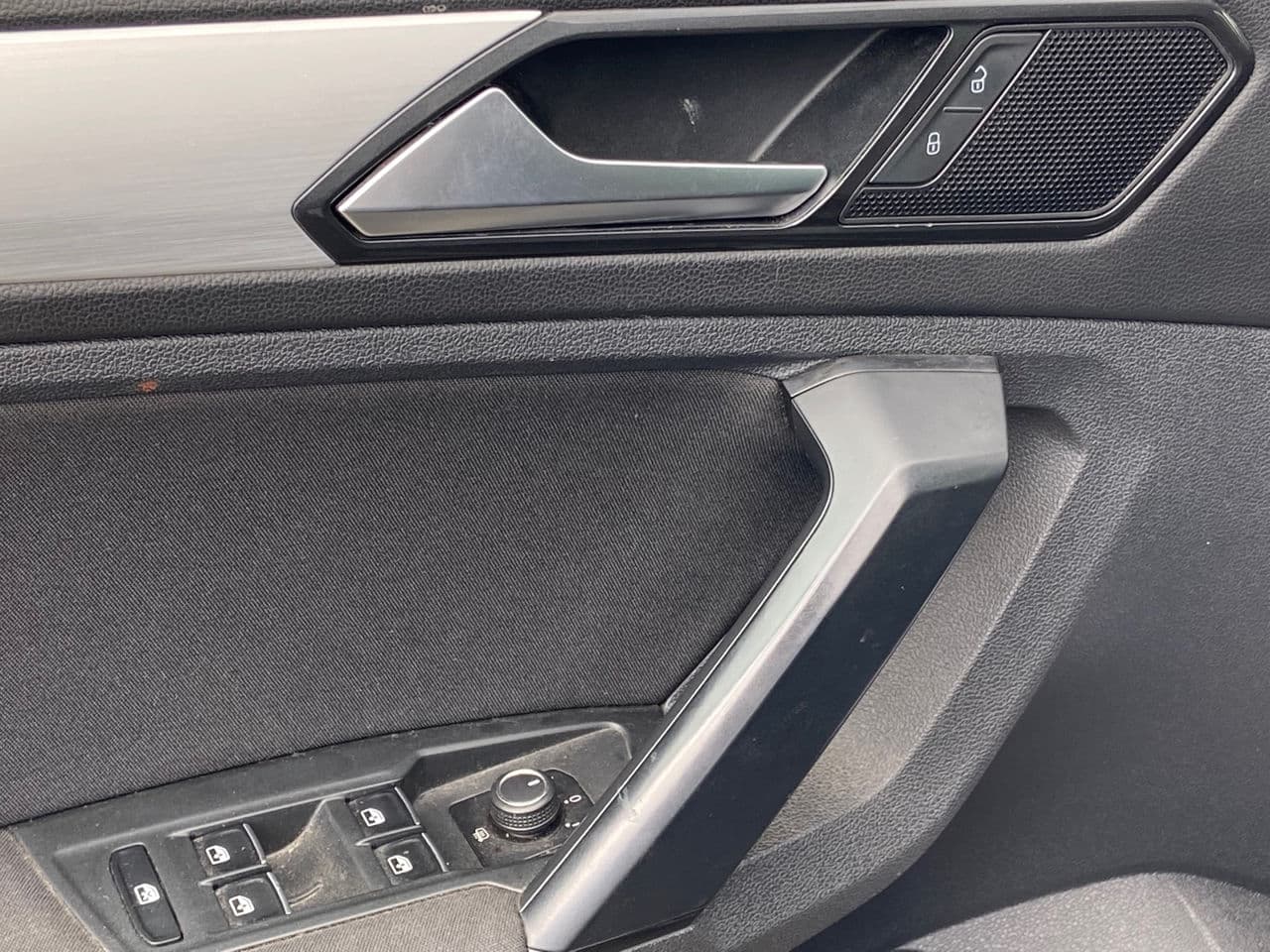 2017 Volkswagen Tiguan — Miniatură 7