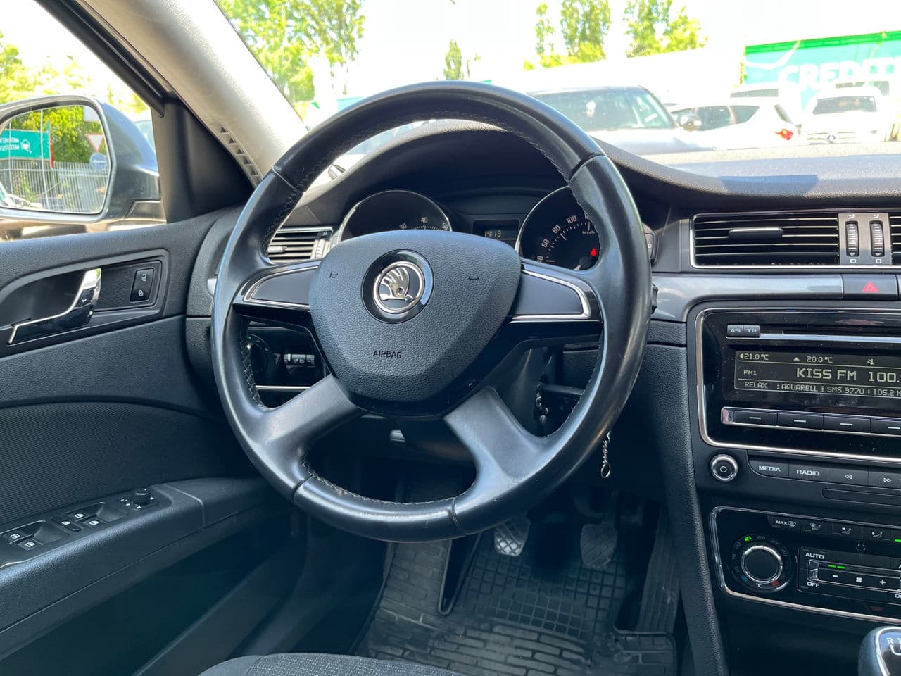 2013 Skoda Superb — Miniatură 11