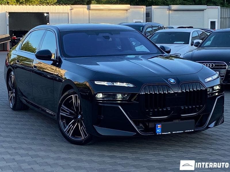 BMW 740 2023 — Миниатюра 3