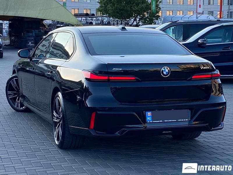 BMW 740 2023 — Миниатюра 2