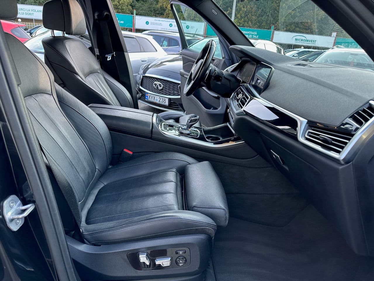 BMW X5 4.0i 2019 — Миниатюра 17