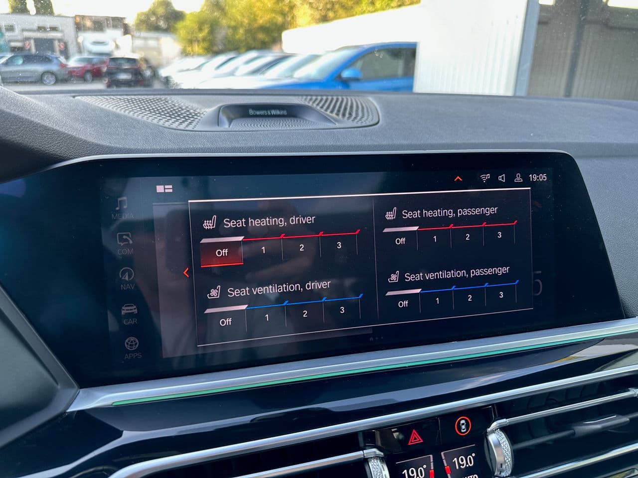 BMW X5 4.0i 2019 — Миниатюра 14