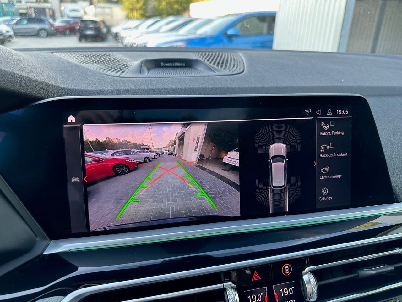 BMW X5 4.0i 2019 — Миниатюра 13