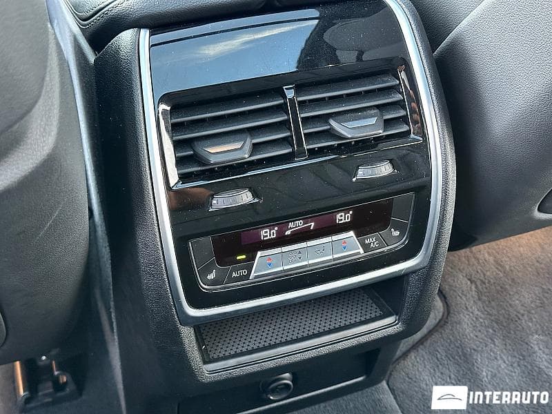 BMW X5 4.0i 2019 — Миниатюра 27