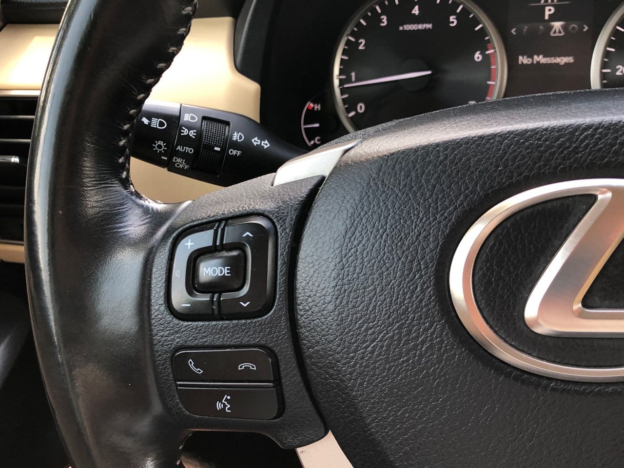 2017 Lexus NX 200T — Miniatură 9