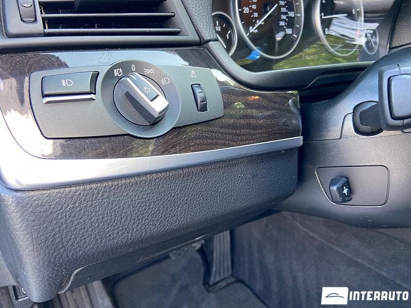 2015 BMW 528 — Miniatură 8