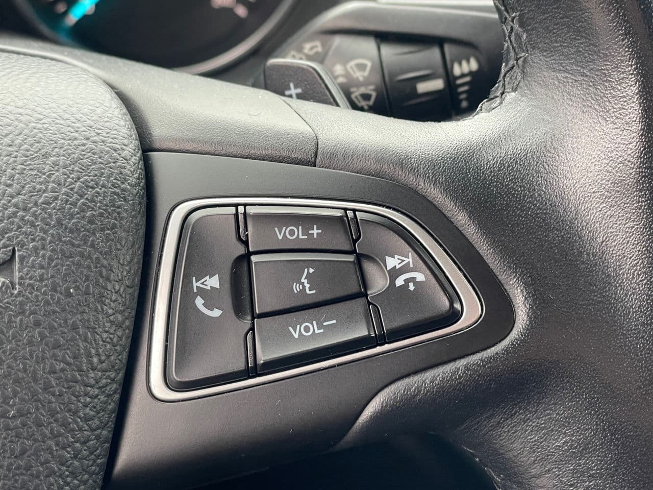 2018 Ford Kuga — Miniatură 10