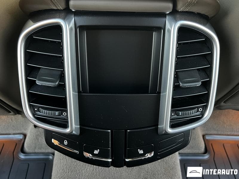 2014 Porsche Cayenne GTS — Miniatură 23