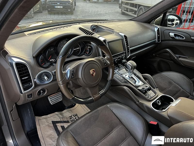 2014 Porsche Cayenne GTS — Miniatură 7