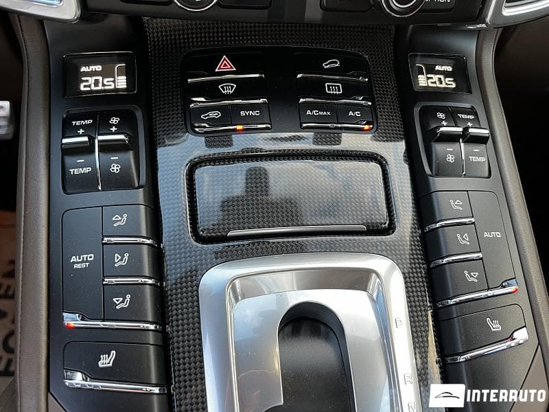 2014 Porsche Cayenne GTS — Miniatură 10