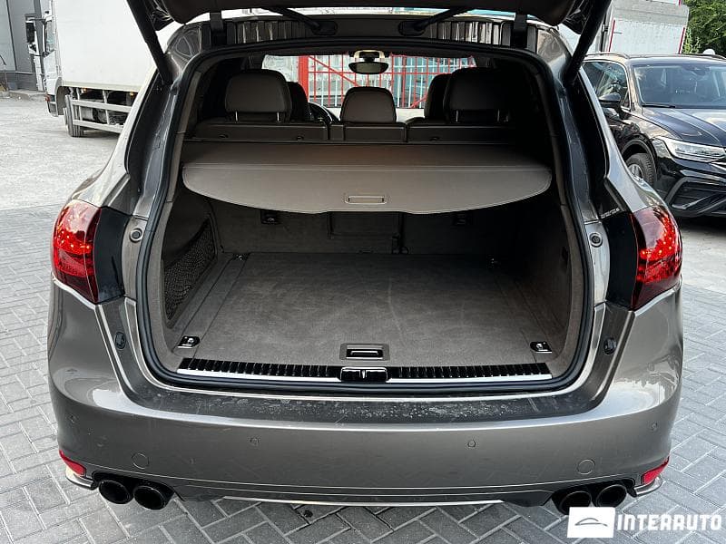 2014 Porsche Cayenne GTS — Miniatură 22